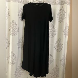 Roolee Mom black maternity/nursing dress size medium